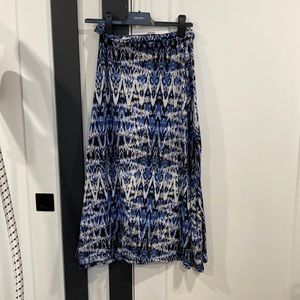Patterned maxi skirt